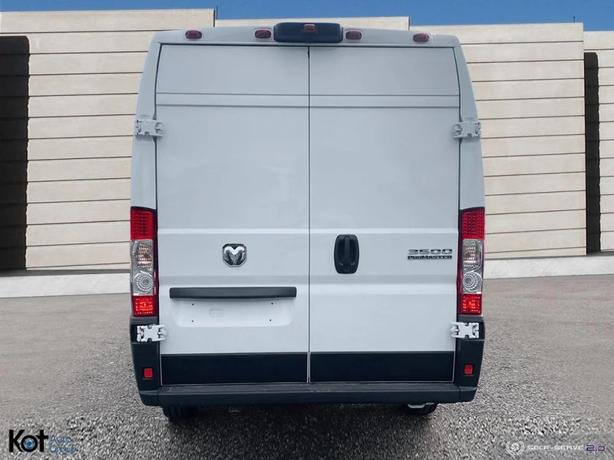 2024 RAM PROMASTER CARGO VAN image 5