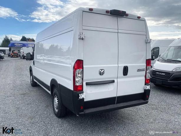2024 RAM PROMASTER CARGO VAN image 8
