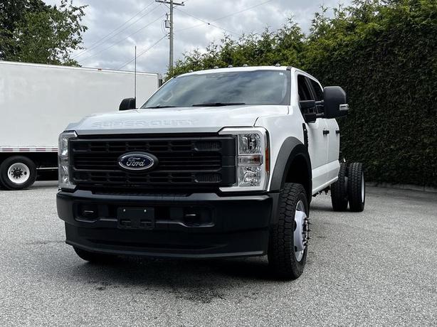 2024 Ford F-550 XL Crew Cab & Chassis 4WD Gas Engine image 4