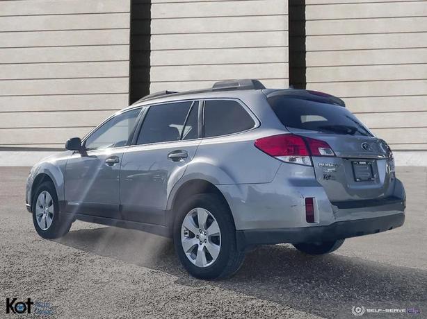 2011 SUBARU OUTBACK image 4
