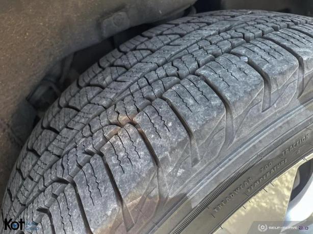 2011 SUBARU OUTBACK image 7