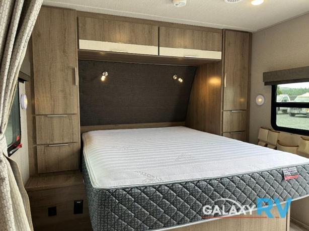 Used 2020 Grand Design Imagine 22MLE image 6