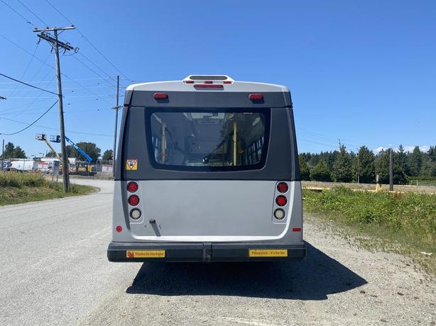 2016 Chevrolet Express G4500 No Rear Seats Bus image 4