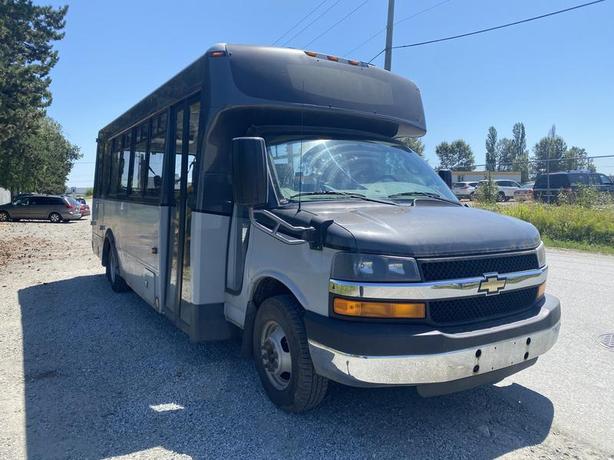 2016 Chevrolet Express G4500 No Rear Seats Bus image 7