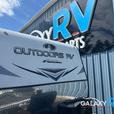 Used 2019 Outdoors RV Creek Side Mountain Series 21RBS thumbnail image 4