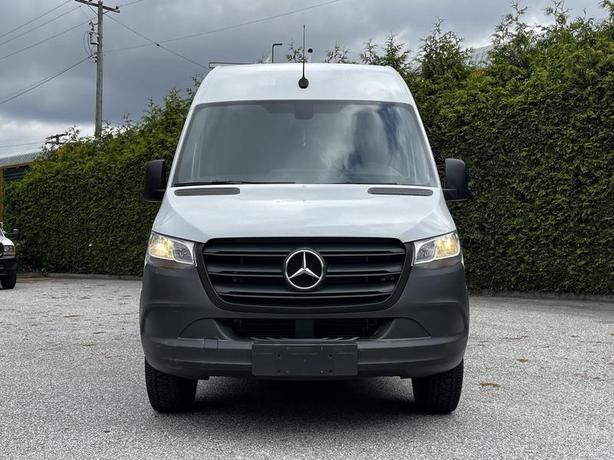 2020 Mercedes-Benz Sprinter 2500 High Roof 144-inch WheelBase with Rear Shelving image 3