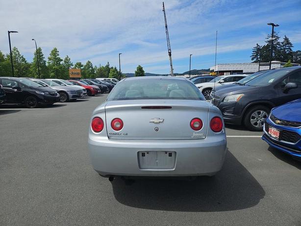 2008 Chevrolet Cobalt LS | No Reported Accidents! image 5