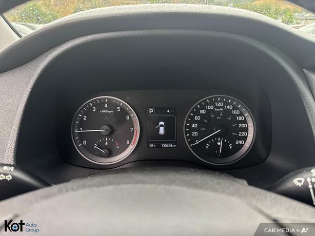 2017 Hyundai Tucson SE BACKUP CAMERA! HEATED SEATS! BLUETOOTH! image 8