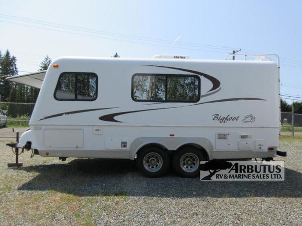 Used 2006 Bigfoot Industries 2500 21FB image 4