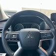 2024 Mitsubishi Outlander ES thumbnail image 6
