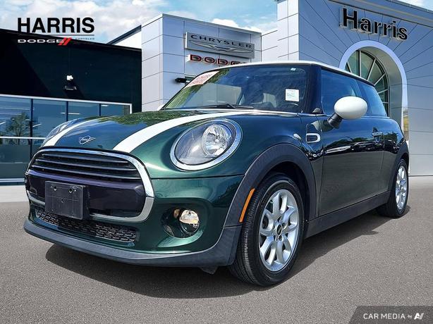 2019 Mini 3 door Cooper | No Reported Accidents! image 1