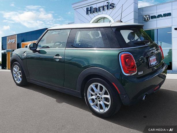 2019 Mini 3 door Cooper | No Reported Accidents! image 4