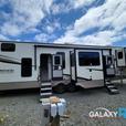 Used 2024 Forest River RV Wildwood Heritage Glen 378FL thumbnail image 2