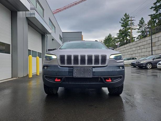 2019 Jeep Cherokee Trailhawk Elite 4x4 | Panoramic Sunroof! image 2