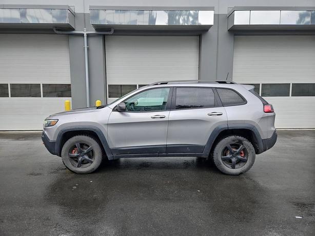 2019 Jeep Cherokee Trailhawk Elite 4x4 | Panoramic Sunroof! image 3