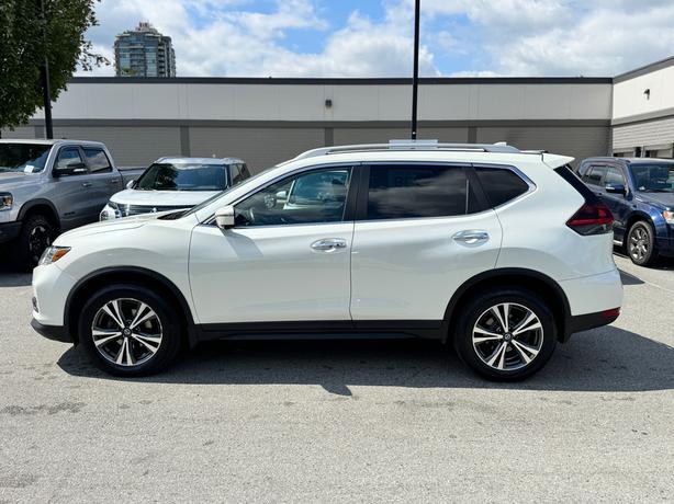 2019 Nissan Rogue SV - No Accidents, Power Liftgate, Navigation image 3