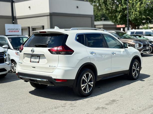 2019 Nissan Rogue SV - No Accidents, Power Liftgate, Navigation image 8
