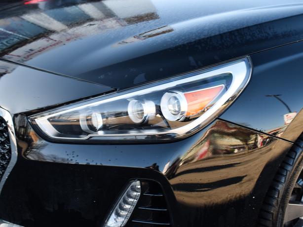 2018 Hyundai Elantra GT Sport - Sunroof, Leather, Heated Steering Wheel image 8