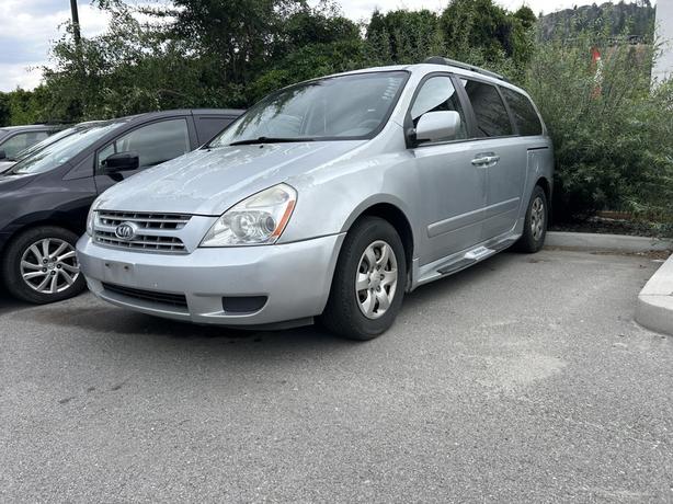 2008 Kia Sedona EX image 1