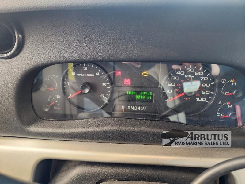 Used 2017 Fleetwood RV Bounder 36Y display photo