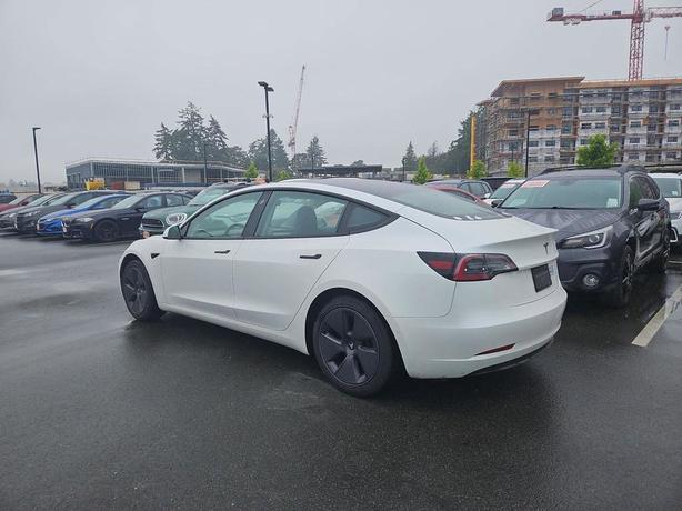 2021 Tesla Model 3 Standard Range Plus RWD | Heated Seats! image 4