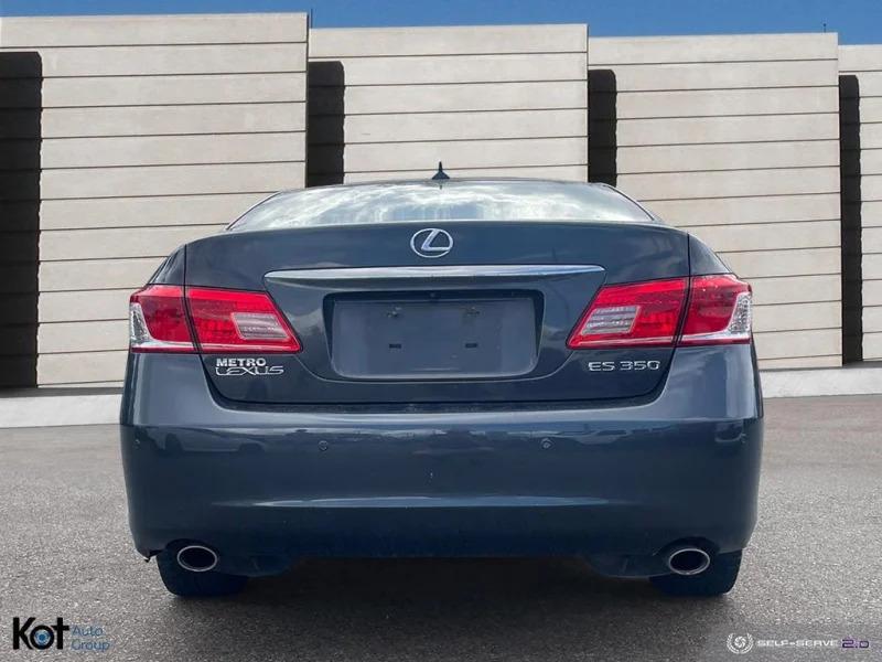 2010 LEXUS ES 350 display photo