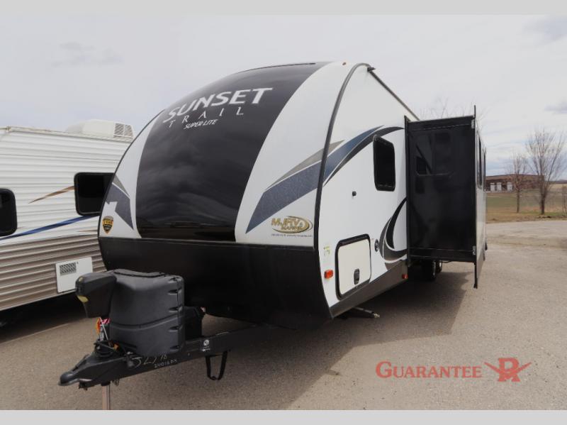 Used 2018 CrossRoads RV Sunset Trail Super Lite SS289QB display photo
