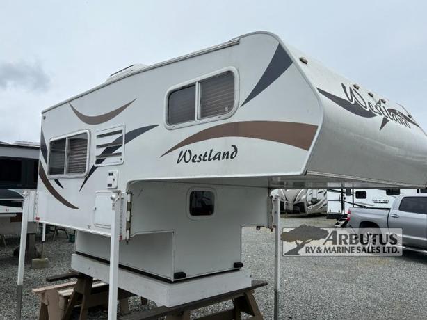 Used 2018 Westland RV Travelaire 7.6 Mid-Size image 1