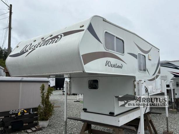 Used 2018 Westland RV Travelaire 7.6 Mid-Size image 3