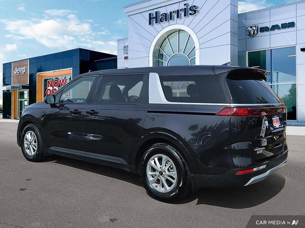 2024 Kia Carnival LX | No Reported Accidents! image 4