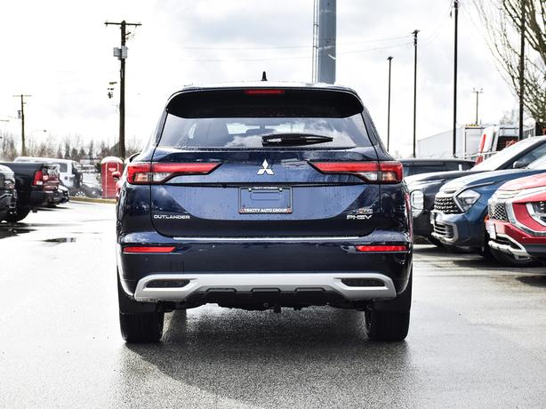 2025 Mitsubishi Outlander PHEV GT - $10,000 Discount, Manager Demo! image 5