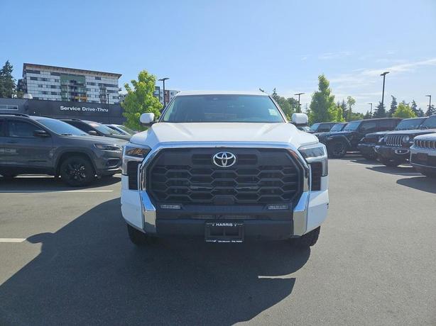 2022 Toyota Tundra 4x4 Crewmax SR | Keyless Start | Bluetooth Connection! image 2