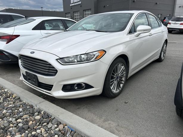 2013 Ford Fusion SE image 1