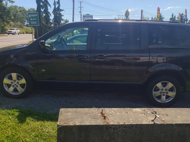 2009 Dodge  Grand Caravan SE StownGo image 8