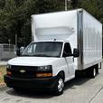 2020 Chevrolet Express G4500 16 Foot Cube Van with Aluminum Ramp thumbnail image 4
