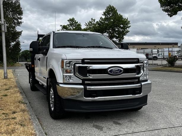 2020 Ford F-350 8 Foot Flat Deck Powerstroke Diesel 4WD image 2