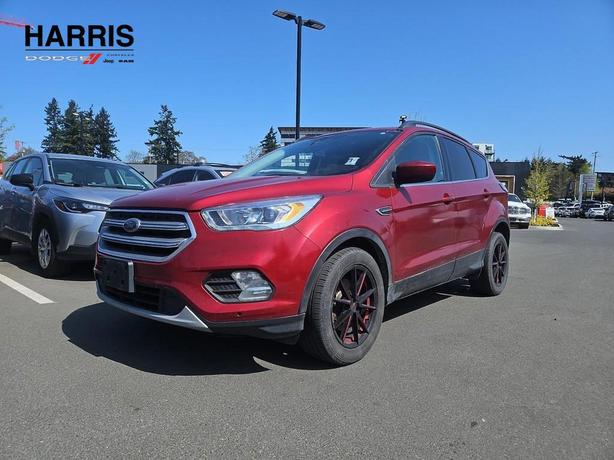 2017 Ford Escape FWD 4dr SE | Back Up Camera | Smart Device Intergration! image 1