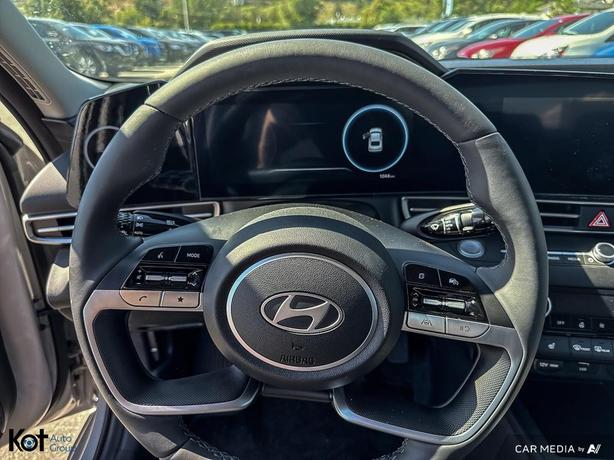 2025 Hyundai Elantra Preferred FORWARD COLLISION! REAR CROSS TRAFFIC ALERT! BACK image 7