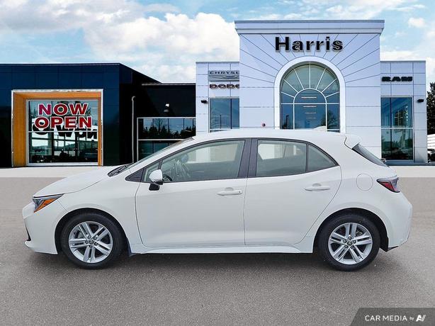 2022 Toyota Corolla Hatchback | Low KM | Cruise Control! image 3