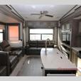 Used 2018 Keystone RV Montana High Country 384BR thumbnail image 7