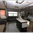 Used 2018 Keystone RV Montana High Country 384BR thumbnail image 8