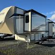 Used 2022 Forest River RV Wildwood Heritage Glen Elite Series 34RL thumbnail image 3