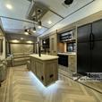 Used 2022 Forest River RV Wildwood Heritage Glen Elite Series 34RL thumbnail image 8