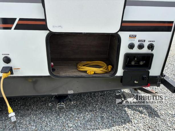 Used 2020 Forest River RV Vibe 26BH image 4