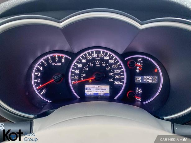 2011 Nissan Quest S image 8