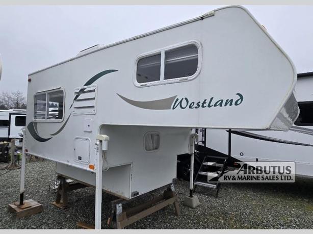Used 2011 Westland RV Travelaire 80W image 1