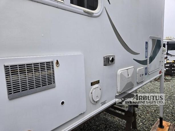 Used 2011 Westland RV Travelaire 80W image 5
