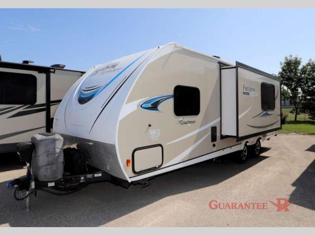 Used 2019 Coachmen RV Freedom Express Ultra Lite 246RKS image 3