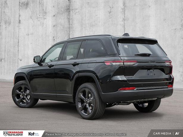 2025 Jeep Grand Cherokee Altitude demo image 4