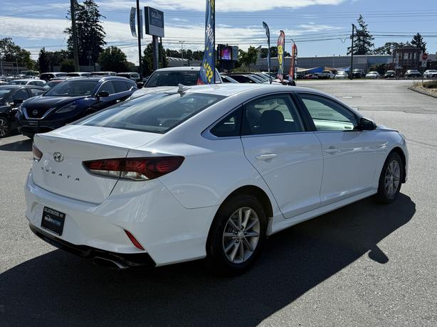 2019 Hyundai Sonata Essential - Back Up Camera & Remote Keyless Entry image 6
